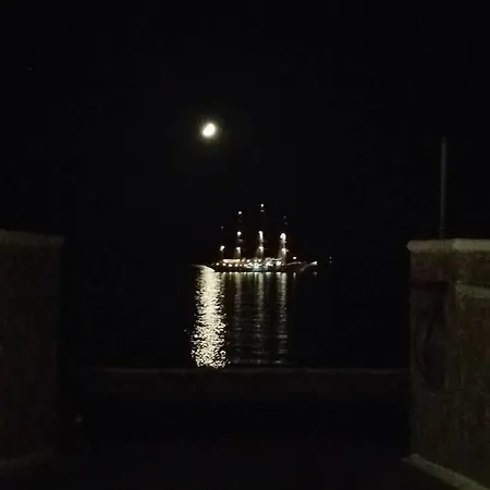 Croco Mykonos 투를로스