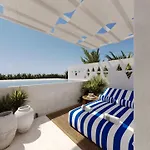 מלון Croco Mykonos טורלוס