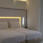 Croco Mykonos טורלוס